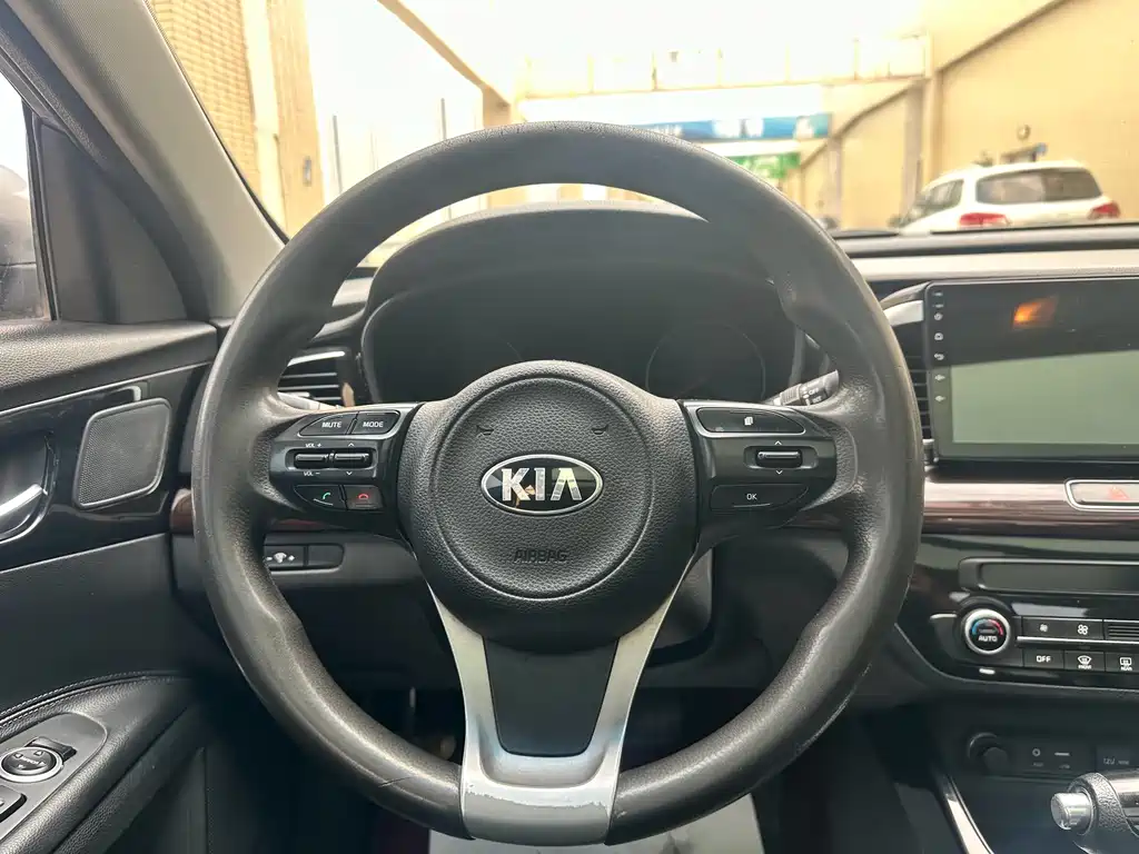 Kia K4 2014 1.8L Automatic GLS