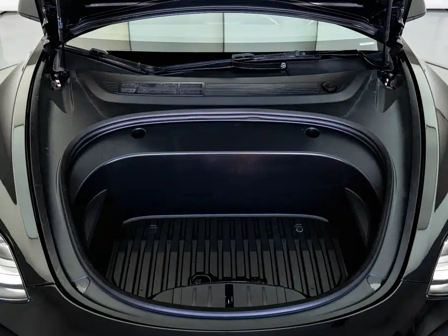 Model 3 Rear-Wheel Drive 2022