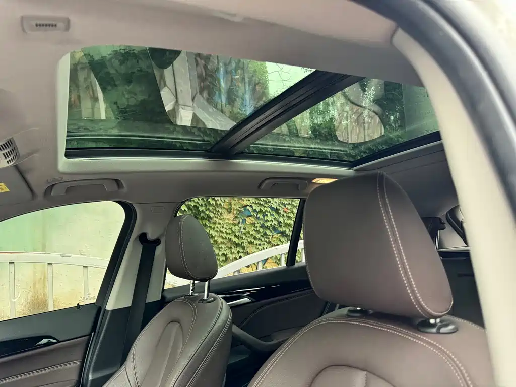 BMW X1 2022 sDrive25Li Leading Edition