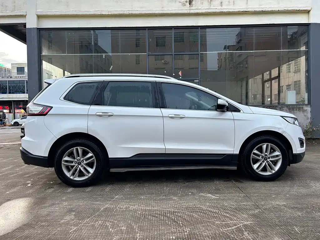 Ford Edge 2018款 改款 EcoBoost 245 两驱铂锐型 5座 国VI