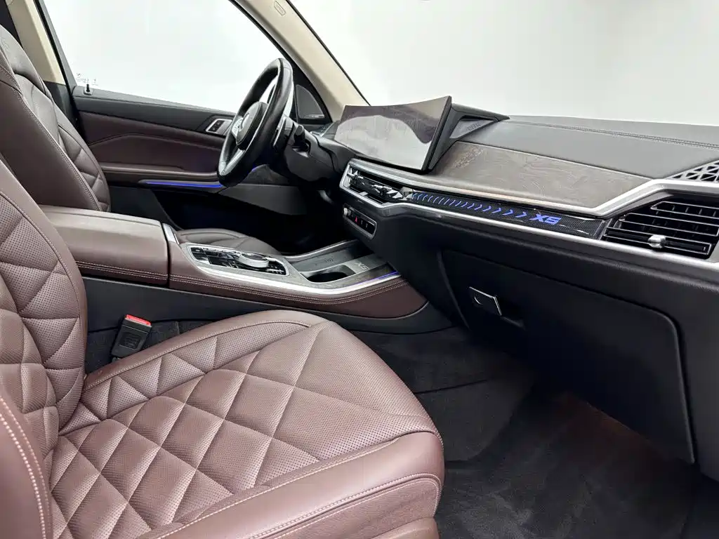 BMW X5 2023 xDrive 30Li M Sport Night Package尊享型