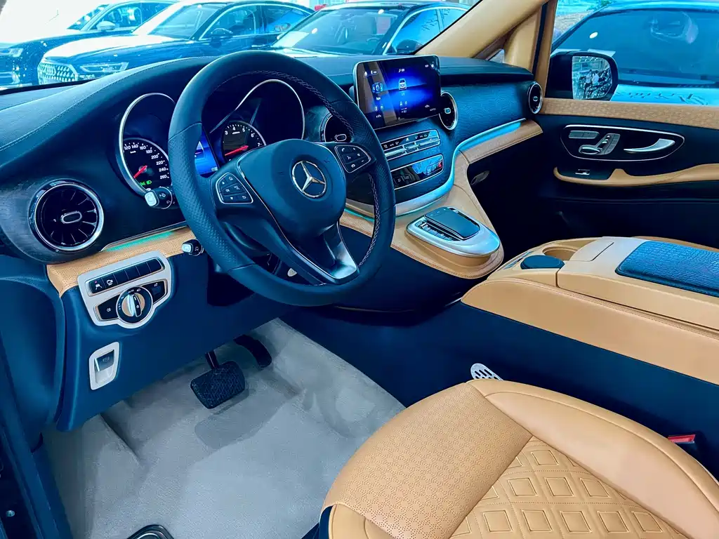 Mercedes-Benz V-Class 2021 260 L Long Wheelbase Luxury Edition