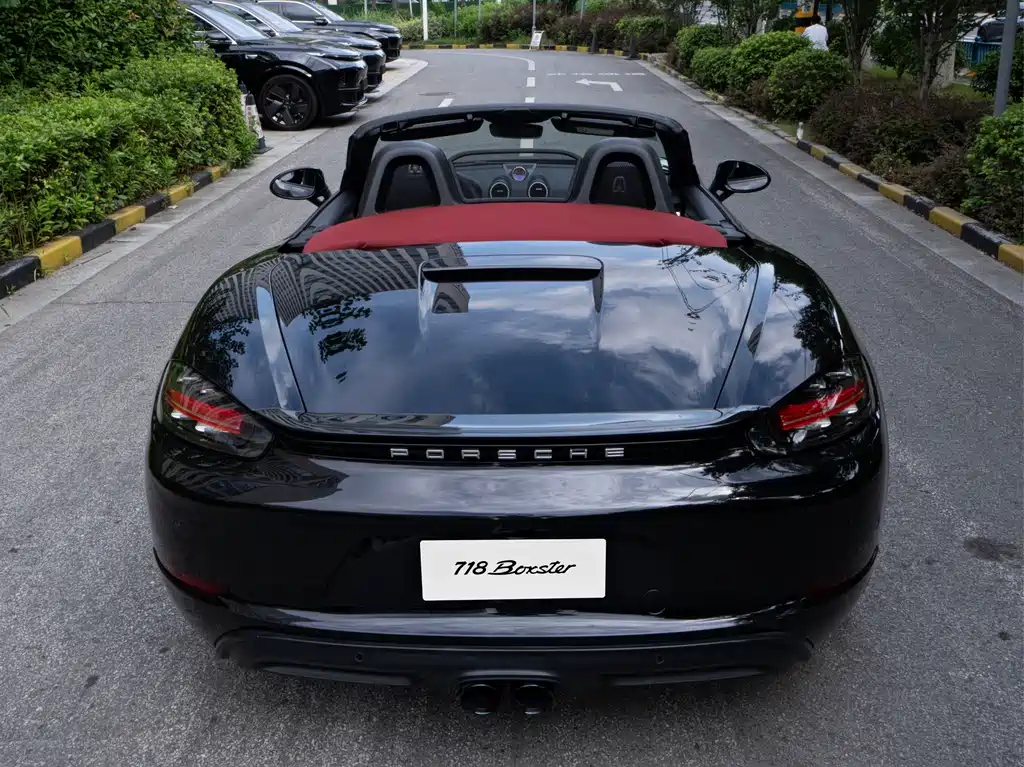 Porsche 718 Boxster 2.0T 2016 Model