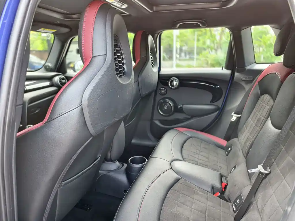 2019 MINI Cooper S Racing Driver 5-Door Edition