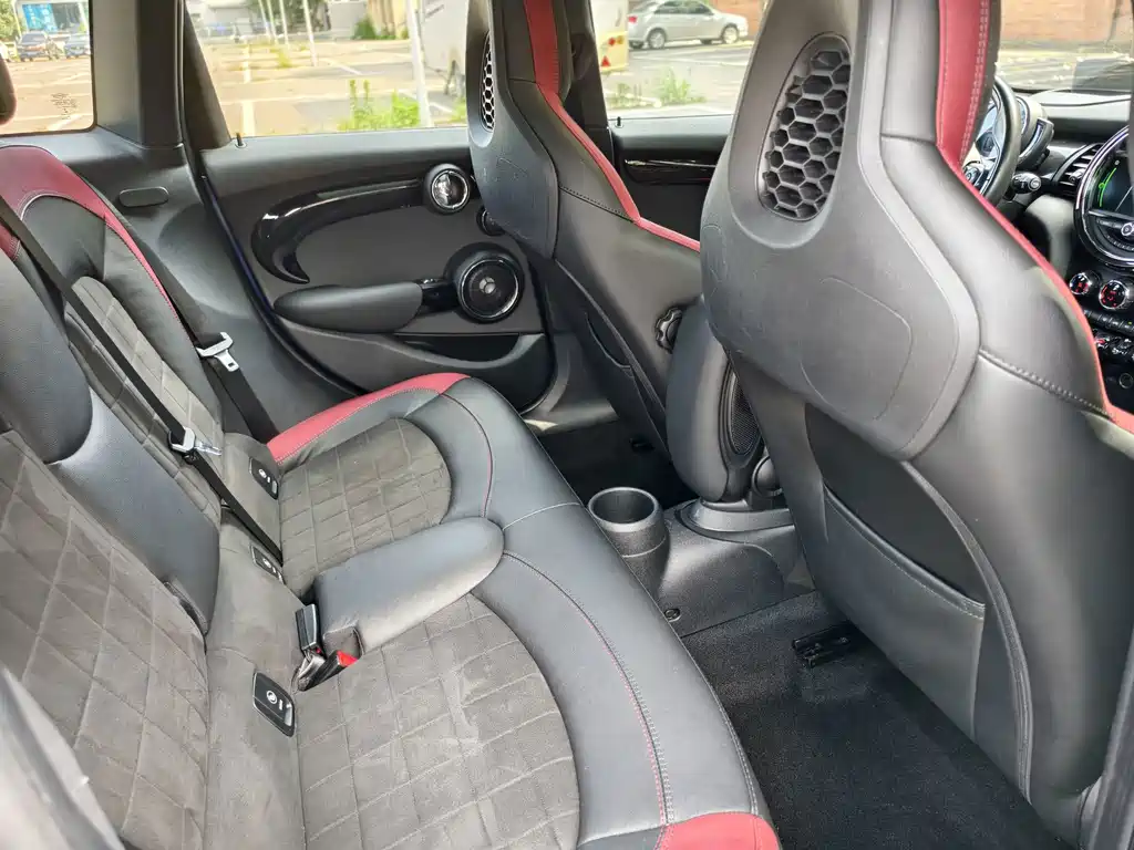 2019 MINI Cooper S Racing Driver 5-Door Edition