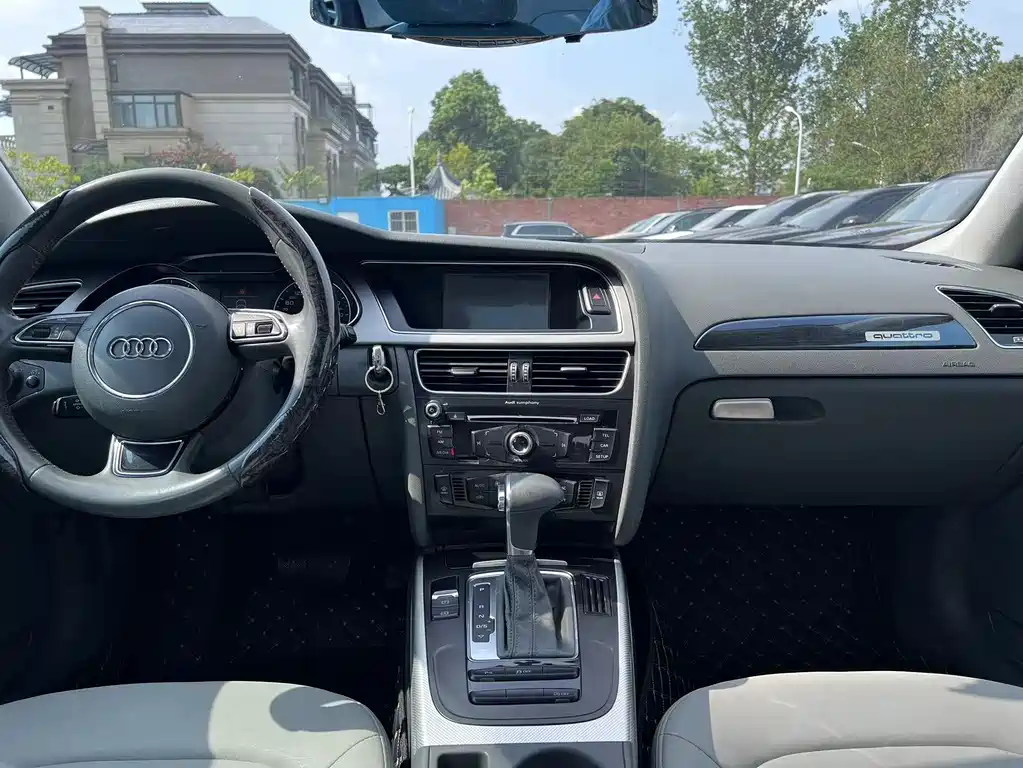 Audi A4L 2013 model 35 TFSI automatic standard edition