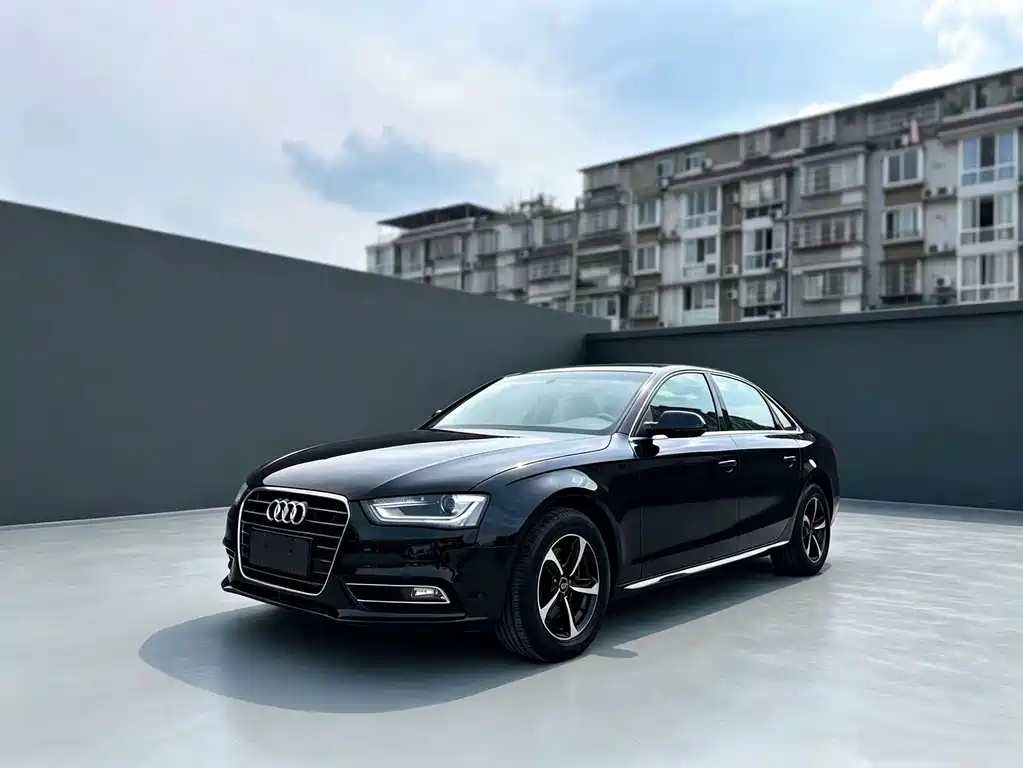 Audi A4L 2013 model 35 TFSI automatic standard edition