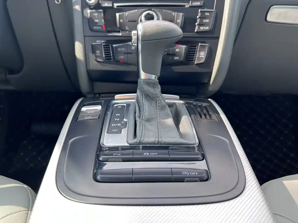 Audi A4L 2013 model 35 TFSI automatic standard edition