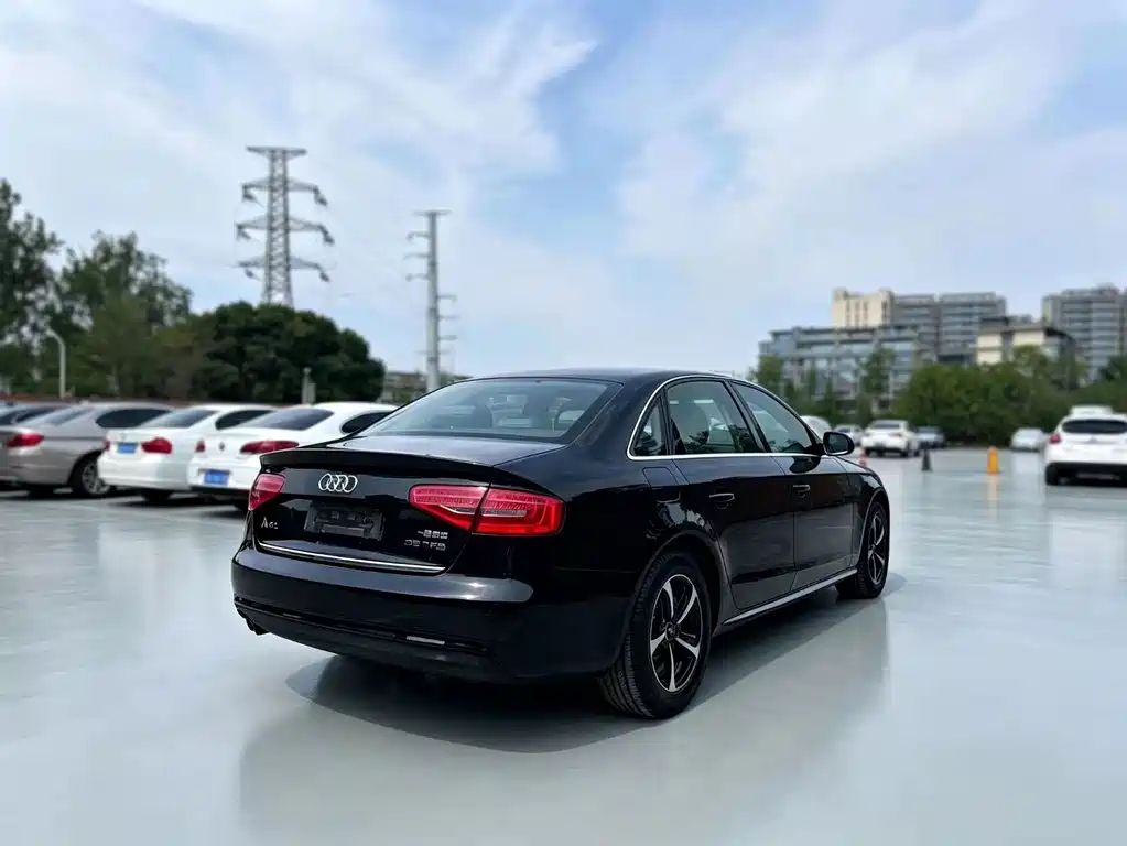Audi A4L 2013 model 35 TFSI automatic standard edition