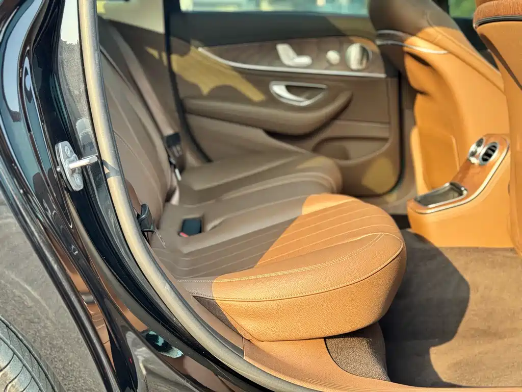 Mercedes-Benz E-Class 2023 E 300 L Luxury Edition
