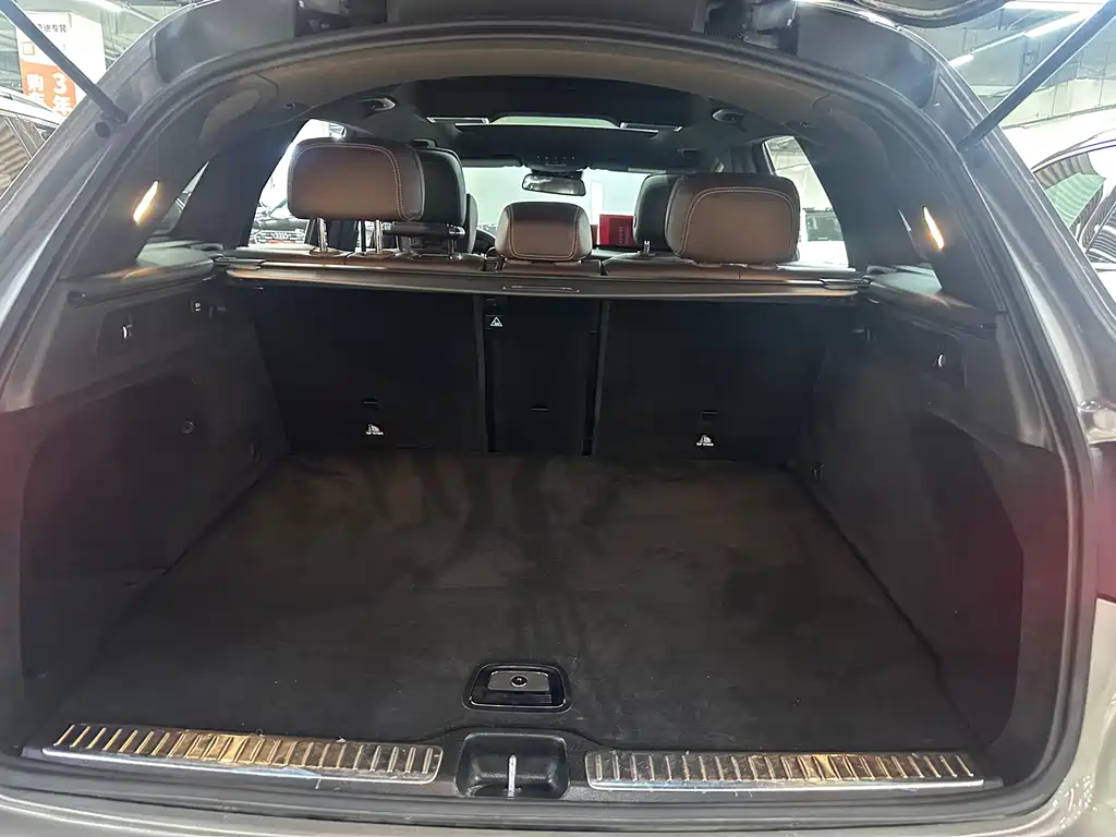 Mercedes-Benz GLC 2019 GLC 300 L 4MATIC Dynamic Edition