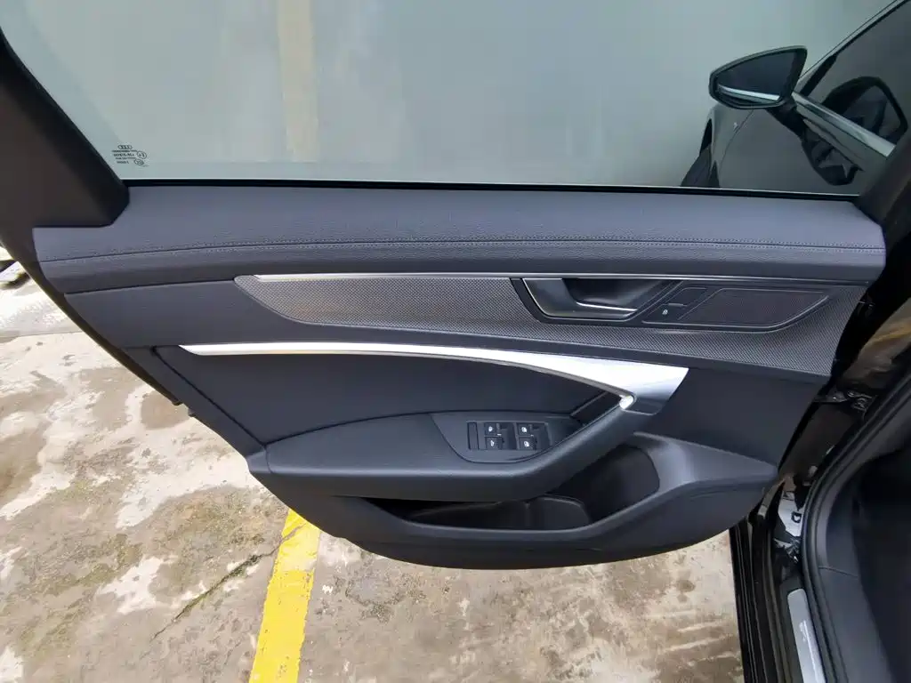 Audi A6L 2022 model 45 TFSI Premium Dynamic Edition