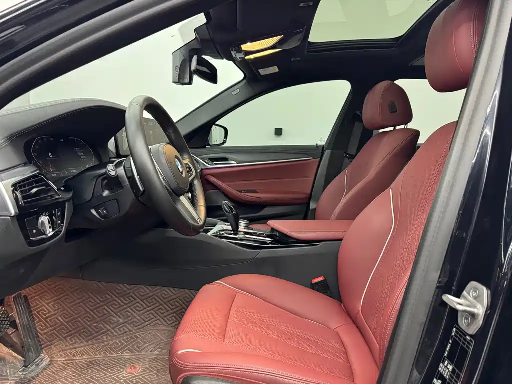 BMW 5 Series 2021 530Li Leading Edition M Sport Package