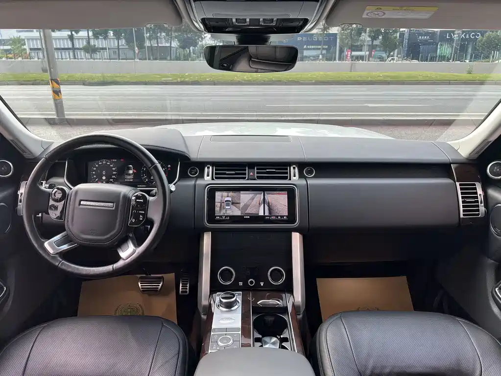 Range Rover 2022 3.0 L6 360PS Legacy Edition