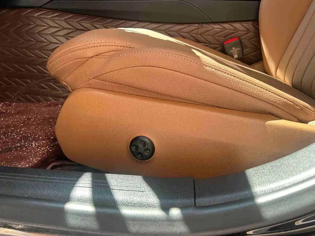 Mercedes-Benz E-Class 2024 E 300 L Fashion Edition