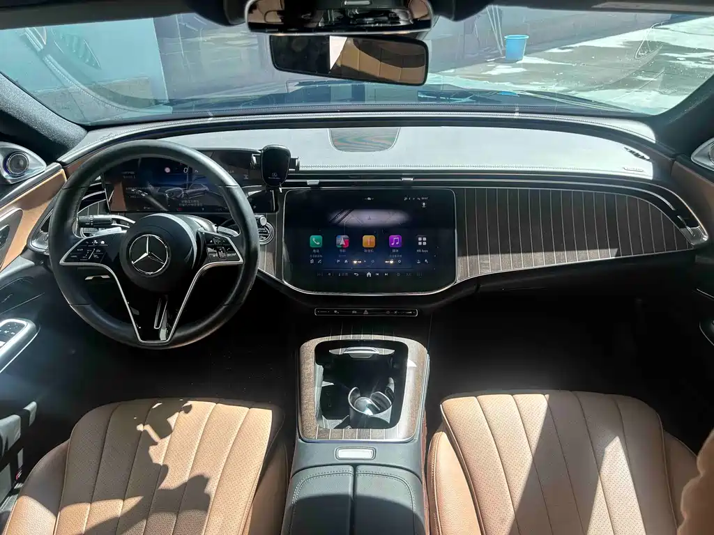 Mercedes-Benz E-Class 2024 E 300 L Fashion Edition