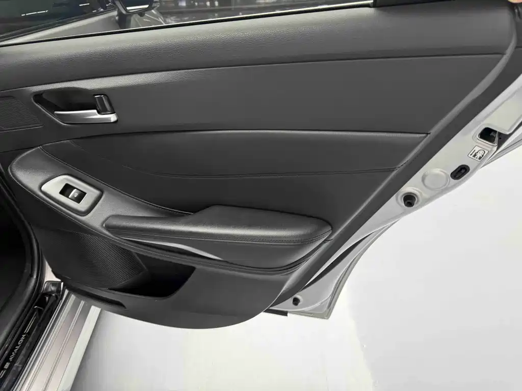 Asiana Long 2022 Model Hybrid 2.5L Luxury Edition