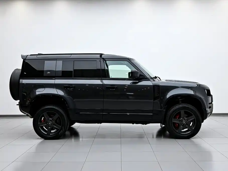Land Rover Defender 2023 Edition 110 3.0T P400 X-DYNAMIC HSE