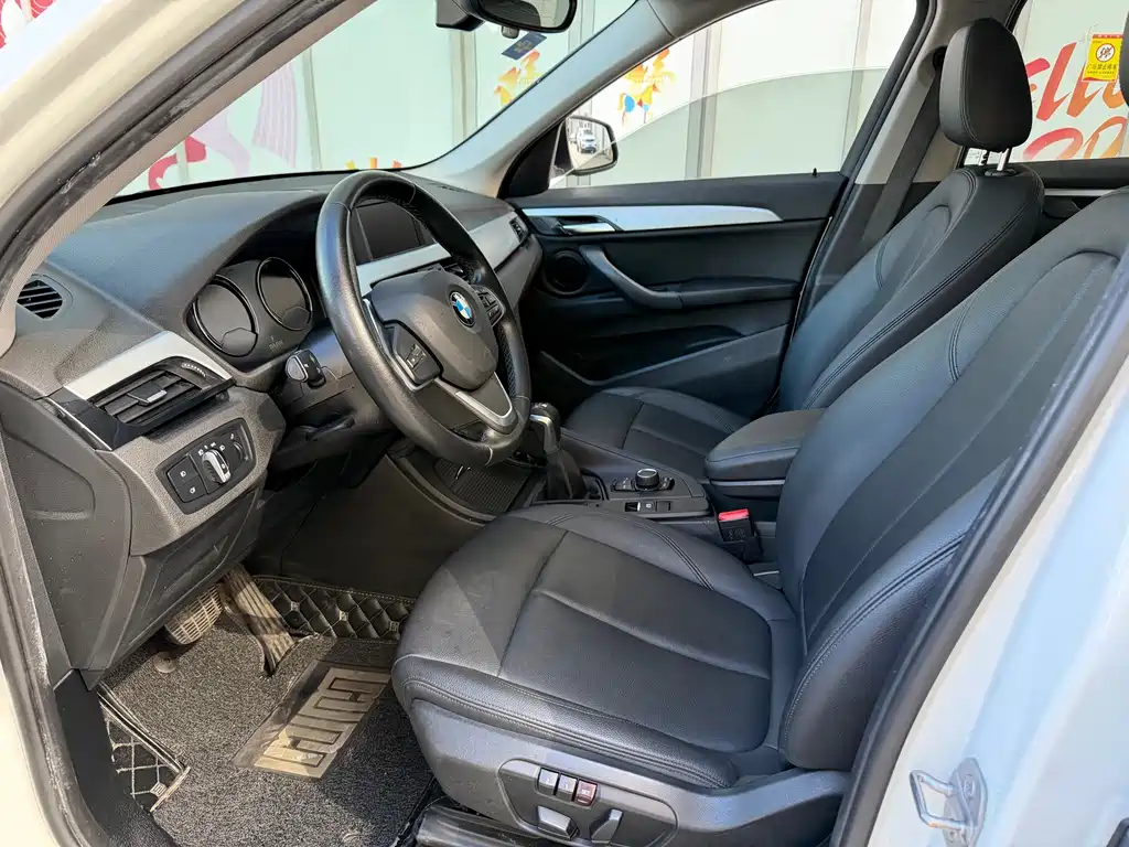 BMW X1 2018 sDrive20Li Leading Edition