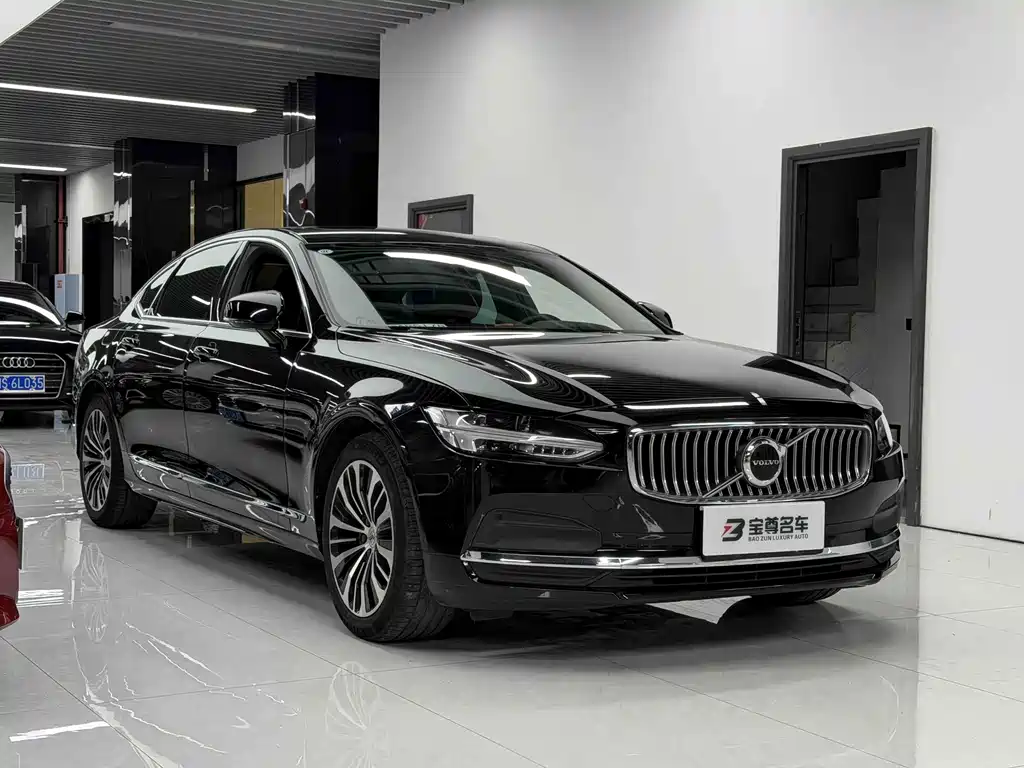 Volvo S90 2024 B5 Intelligent Luxury Edition