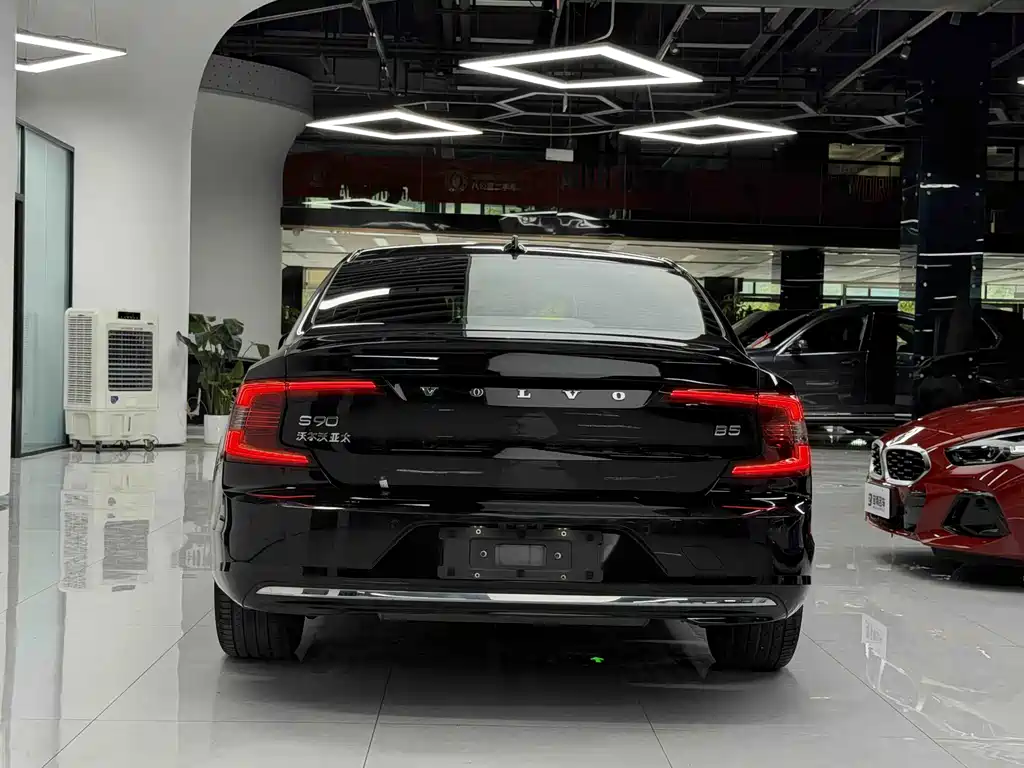 Volvo S90 2024 B5 Intelligent Luxury Edition