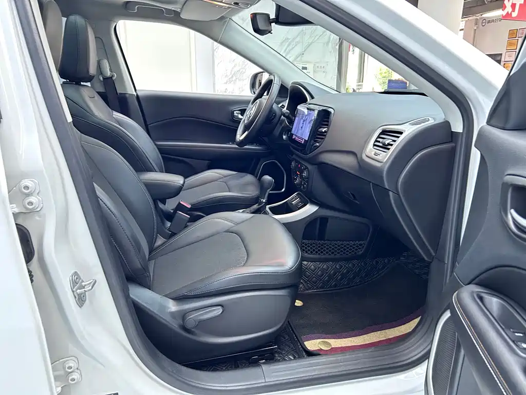 Guidance 2020 220T Automatic Leading Edition