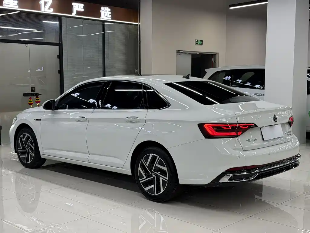 2023 Volkswagen Sagitar 280 TSI DSG Beyond Edition
