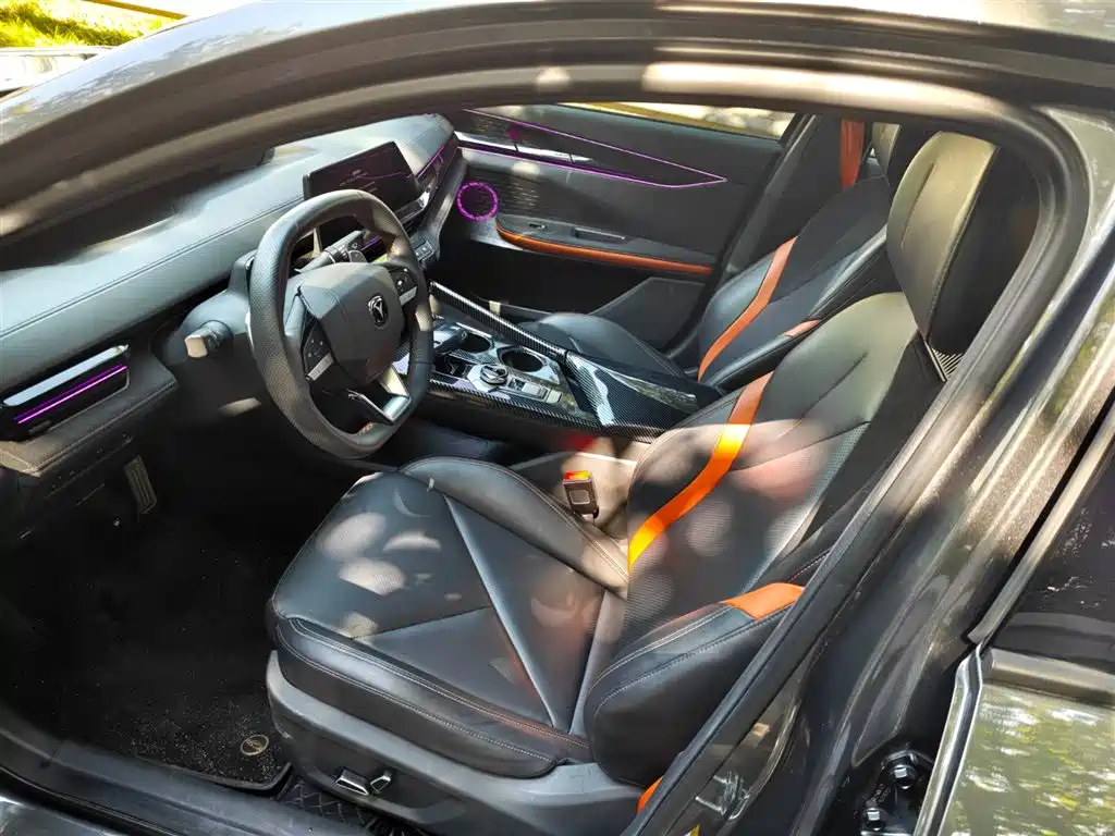 Changan UNI-V 2022 Model 1.5T Sports Edition