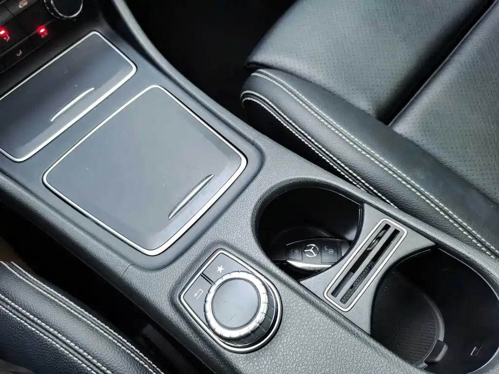 Mercedes-Benz GLA 2017 GLA 200 Dynamic Edition