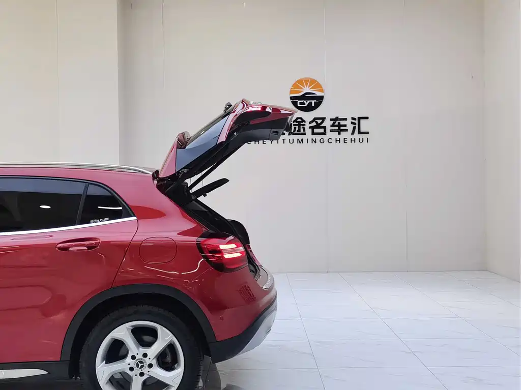 Mercedes-Benz GLA 2017 GLA 200 Dynamic Edition