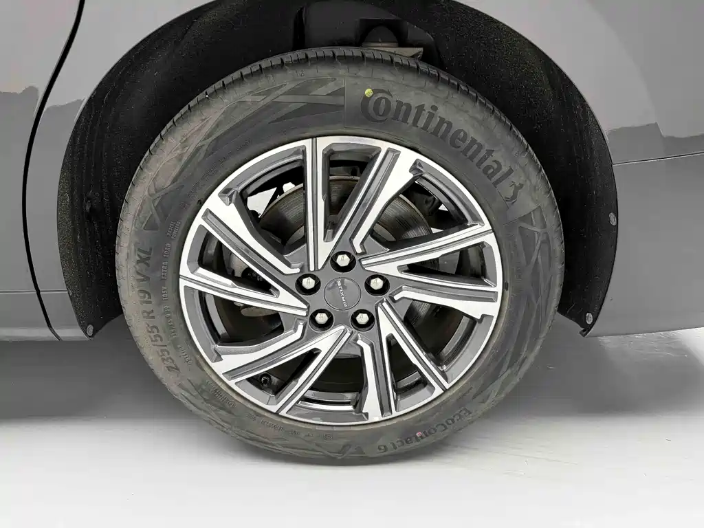 Dongfeng Fengguang G90 2022 2.0T Star Cloud 7-seat Edition