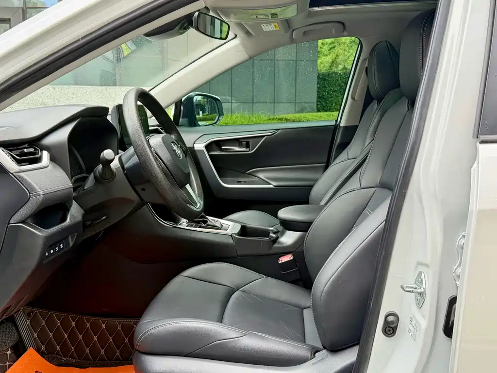 Velaranda 2023 2.0L CVT Two-Wheel Drive Luxury PLUS Edition