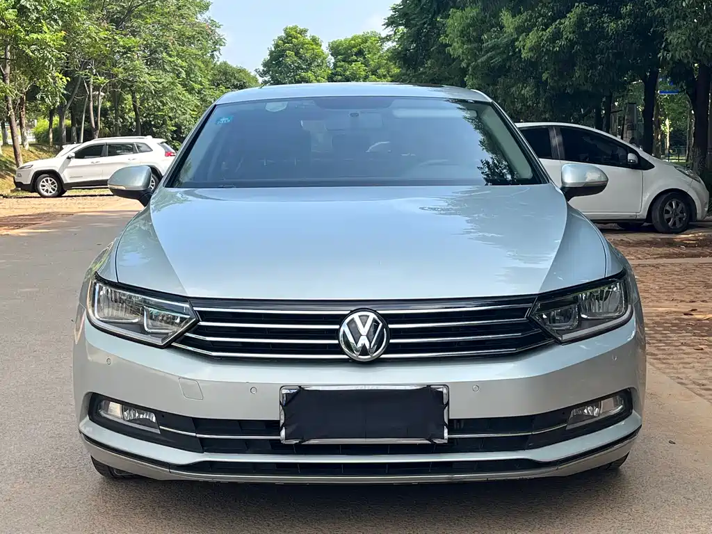 Mighty 2017 330TSI DSG Leading Edition