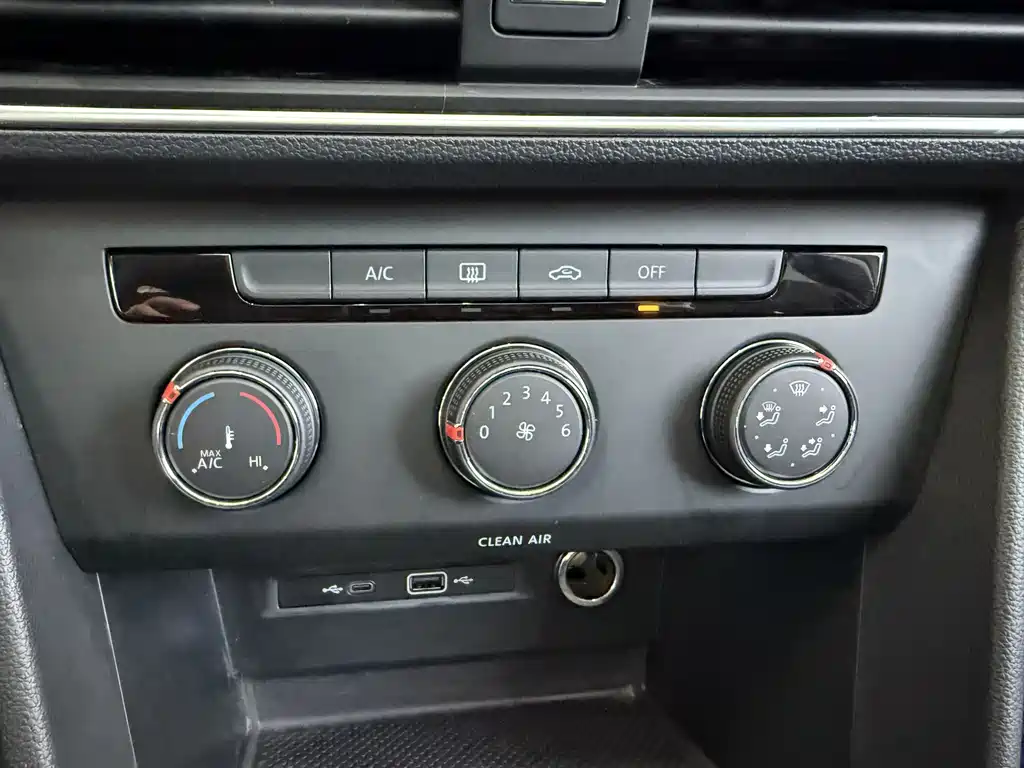 Touguang L 2023 Model 280TSI Automatic Two-Wheel Drive Chaochuang Limited Edition