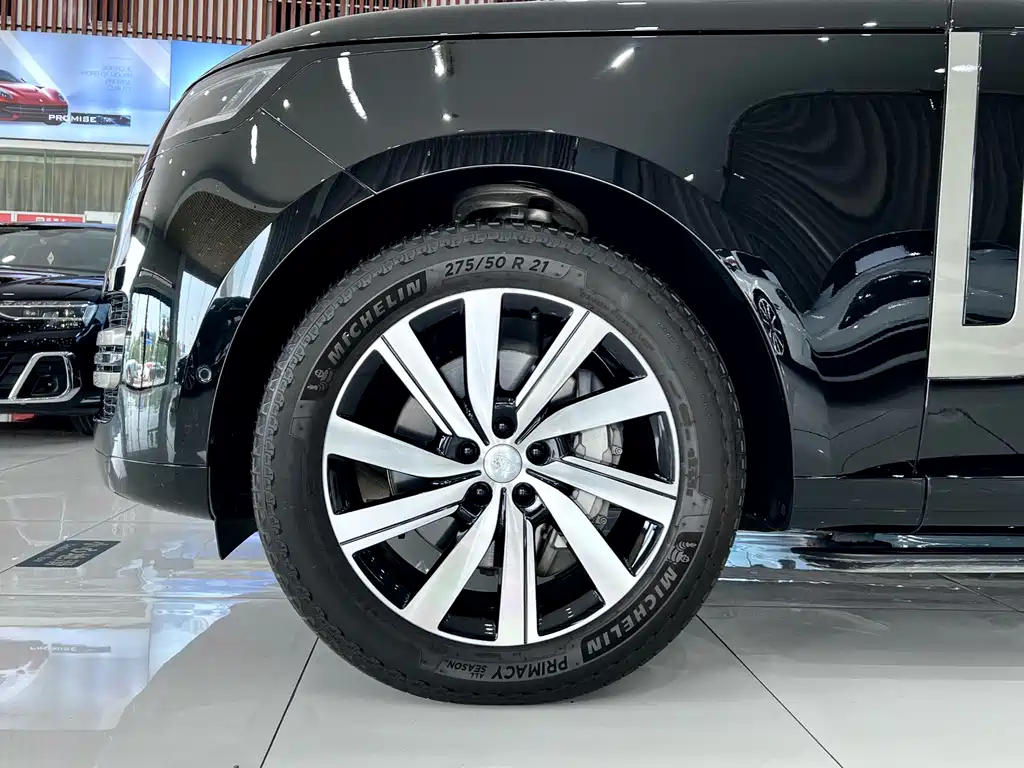 Range Rover 2024 Edition 3.0 L6 400PS Grand Extended 7-seater