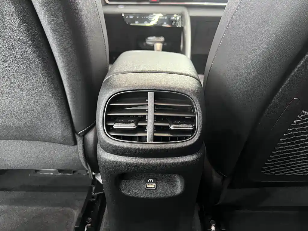 Elantra 2022 1.5L CVT LUX Prestige Edition
