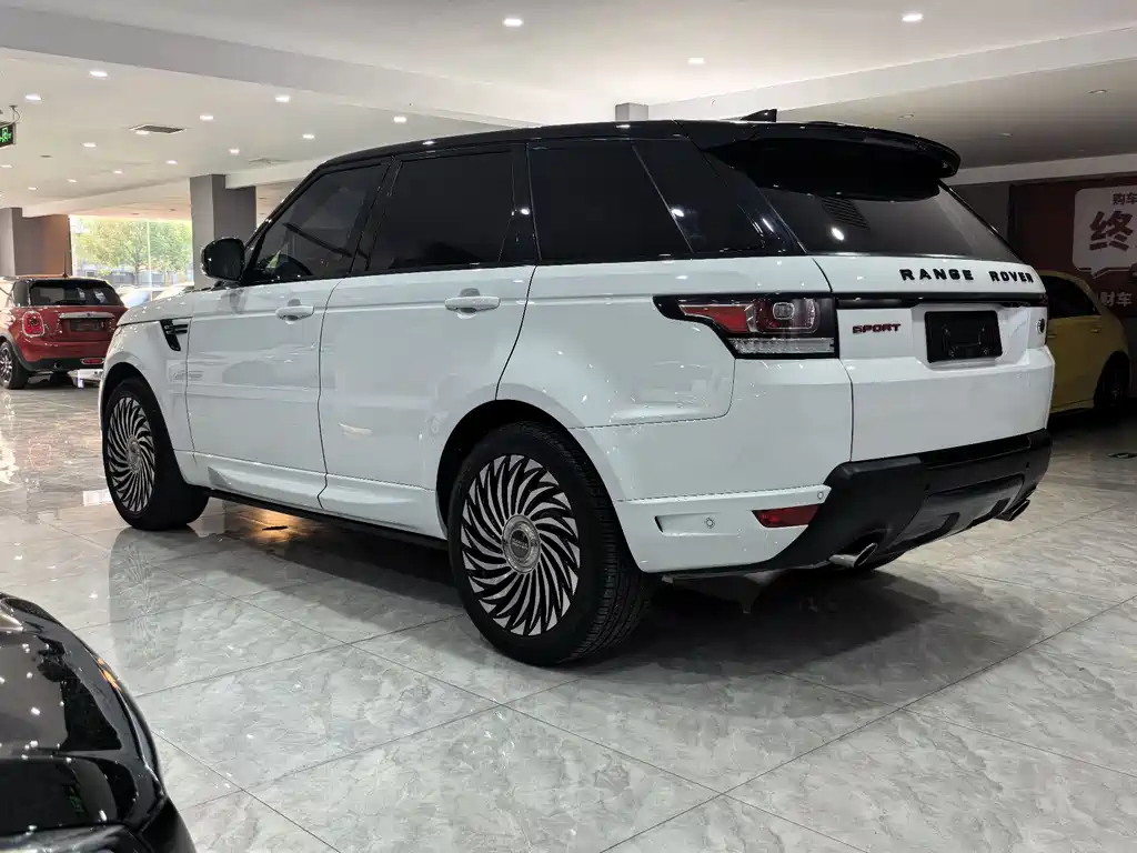 Range Rover Sport 2017 3.0 SC V6 Momentum Edition DYNAMIC