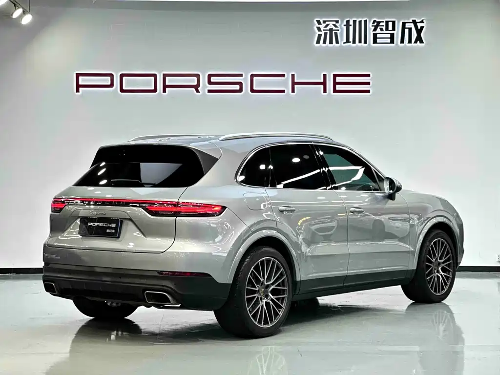 Cayenne 2022 Platinum Edition 3.0T