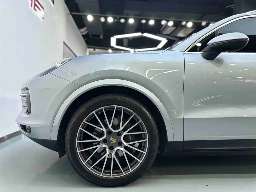 Cayenne 2022 Platinum Edition 3.0T