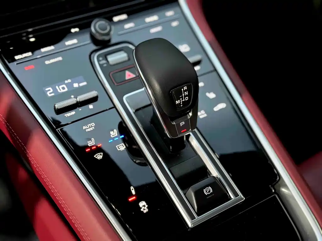 Panamera 2023 Executive Long Platinum Edition 2.9T