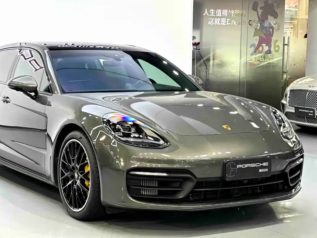 Panamera 2023 Executive Long Platinum Edition 2.9T