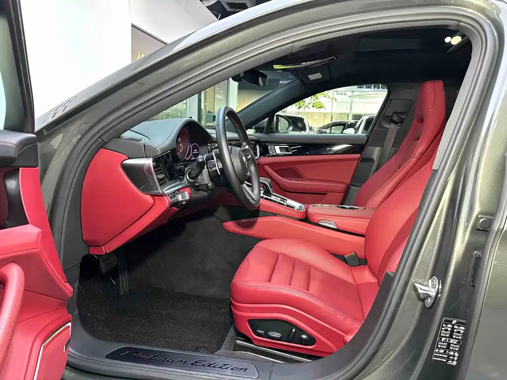 Panamera 2023 Executive Long Platinum Edition 2.9T