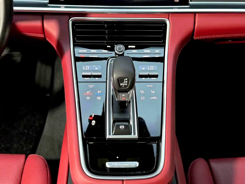 Panamera 2023 Executive Long Platinum Edition 2.9T
