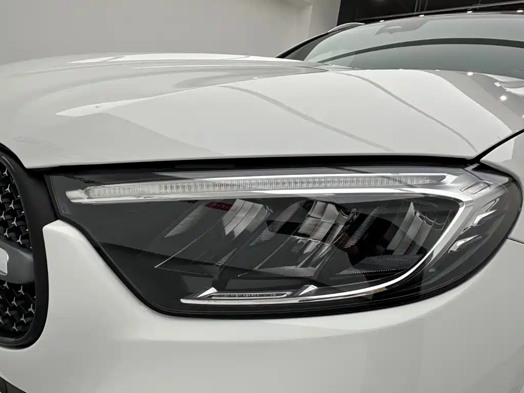 Mercedes-Benz GLC 2023 Facelift 260 L 4MATIC Dynamic Edition 5-Door