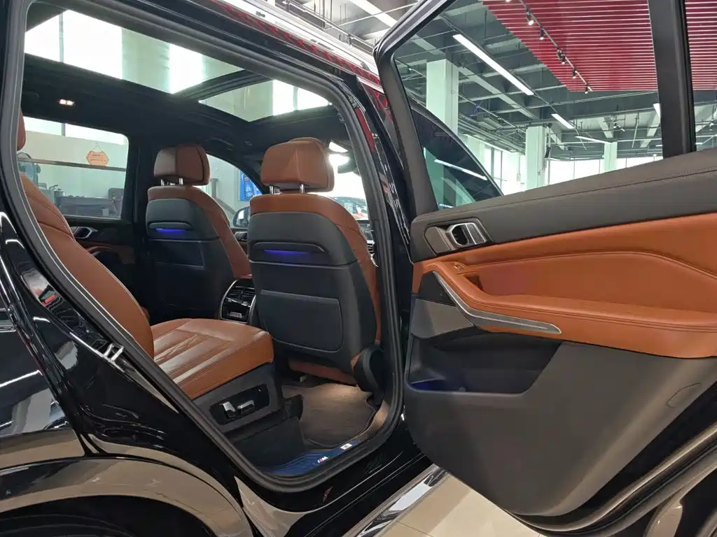 BMW X7 2022 xDrive40i Luxury Edition M Sport Package
