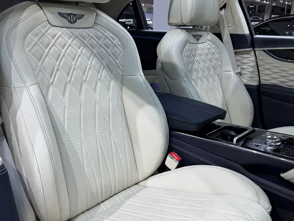 Ferari 2022 Model 4.0T V8 Standard Edition