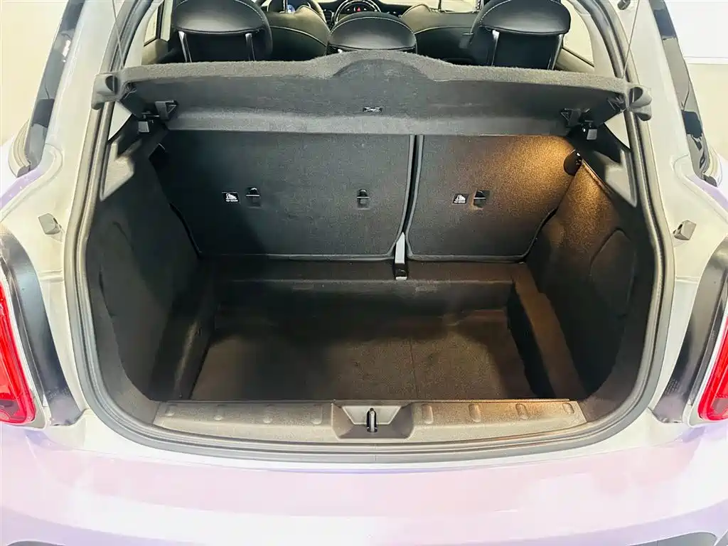2023 MINI Cooper Artist 5-Door Edition