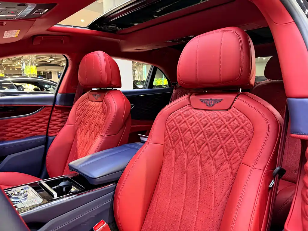 Ferarri 2022 Model 4.0T V8 Standard Edition