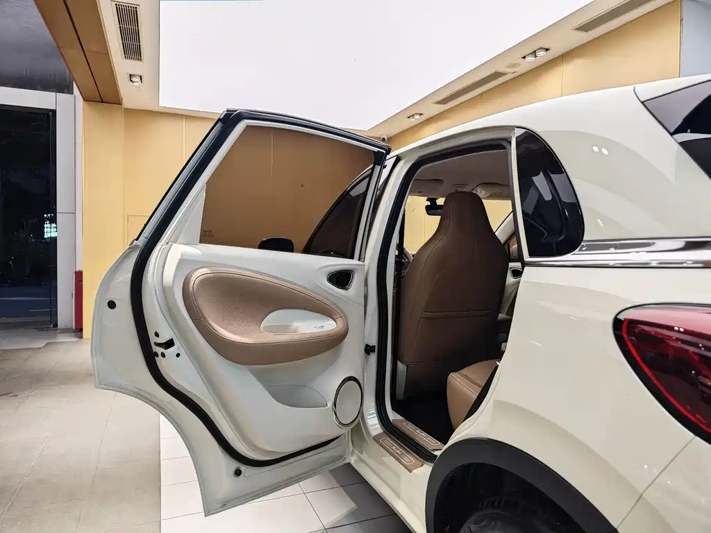 Wuling Bingo 2025 Edition 333km Lingxi Interconnection Version