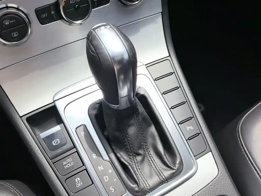 Magotan 2012 1.8TSI Luxury Edition